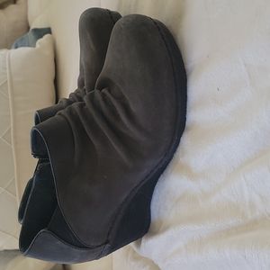 Dansko Booties size 37